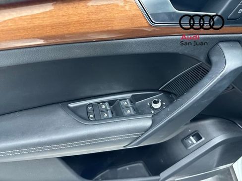 Used 2021 Audi Q5 Prestige w/ Prestige Package image 29