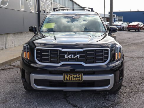 Used 2025 Kia Telluride S AWD/4WD image 2