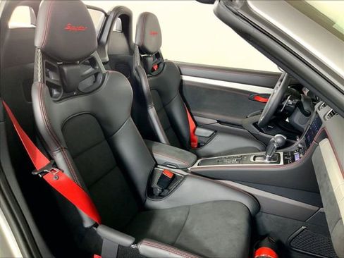 Certified 2021 Porsche 718 Boxster Spyder RWD image 18