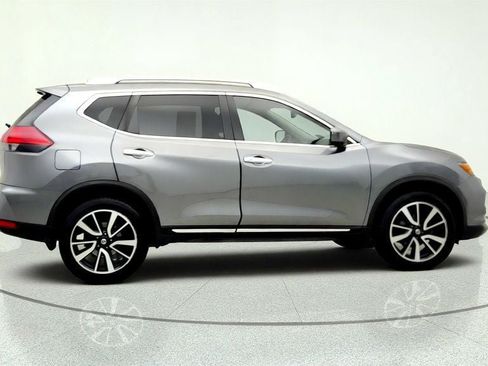 Used 2018 Nissan Rogue SL w/ Premium Package AWD/4WD image 4