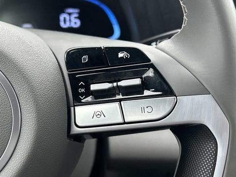 Certified 2025 Hyundai Elantra Sport FWD image 20