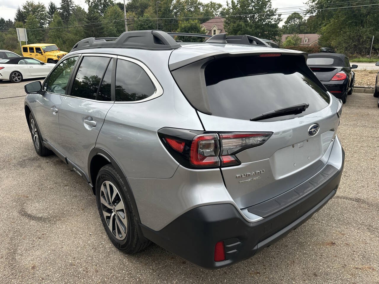 Used 2020 Subaru Outback Premium AWD/4WD image 4