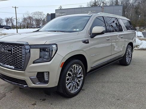 Certified 2023 GMC Yukon XL Denali Ultimate w/ LPO, Floor Liner Package image 4