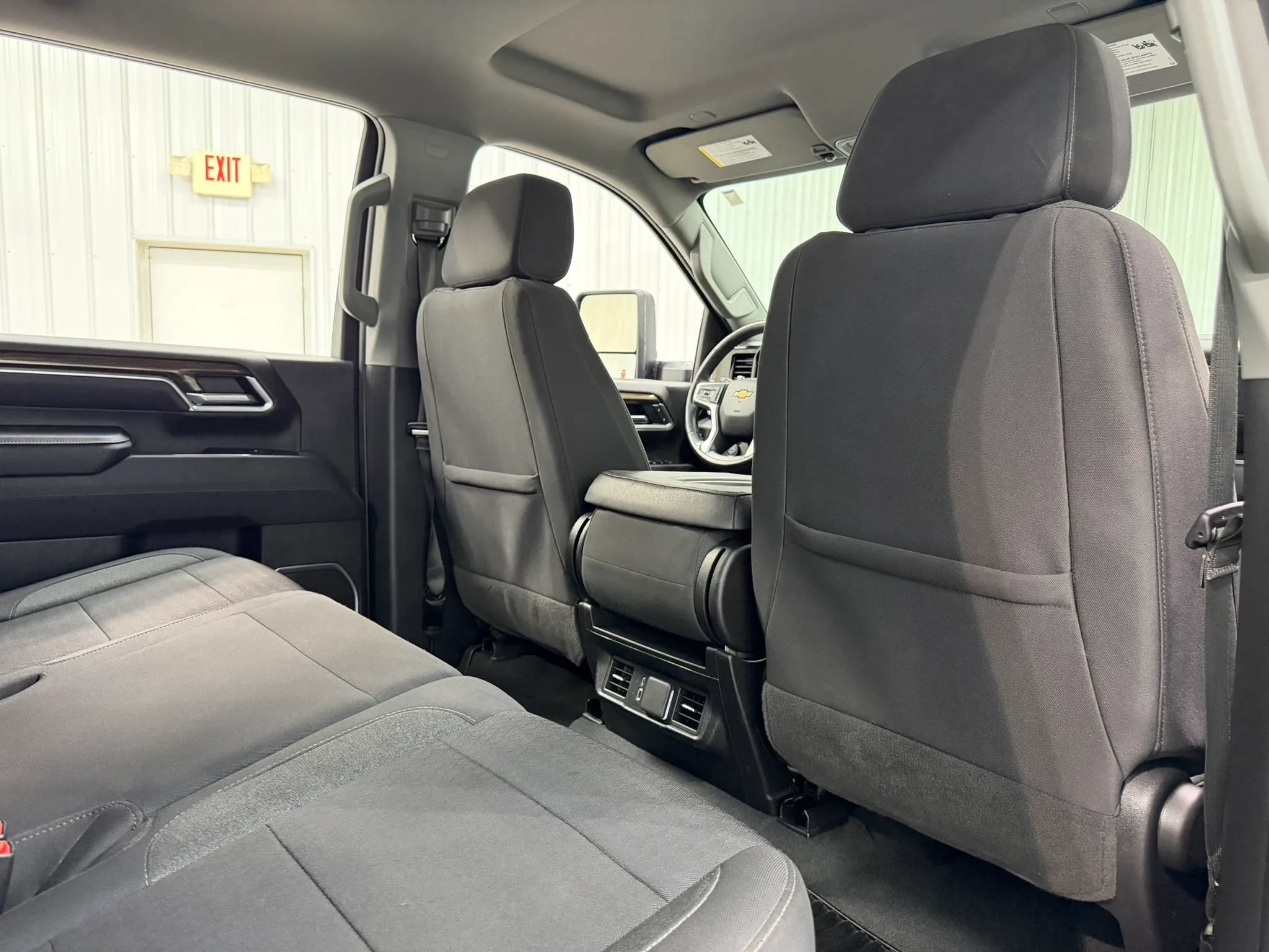 Used 2025 Chevrolet Silverado 2500 LT w/ Convenience Package AWD/4WD image 18