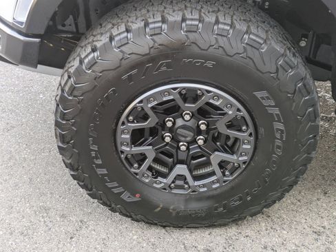 Used 2025 Ford F150 Raptor w/ Equipment Group 803A Raptor R image 11