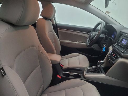 Used 2018 Hyundai Elantra SE FWD image 21