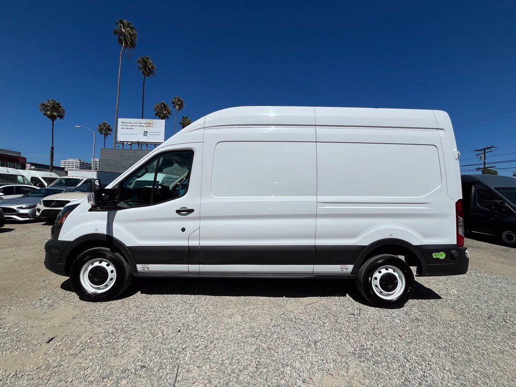 Used 2022 Ford E-Transit 148 High Roof w/ Load Area Protection Package RWD image 8