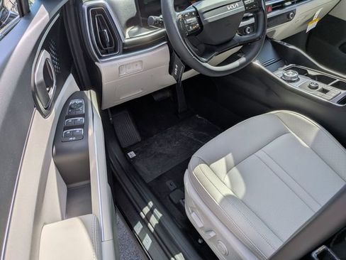 New 2026 Kia Sorento EX FWD image 12