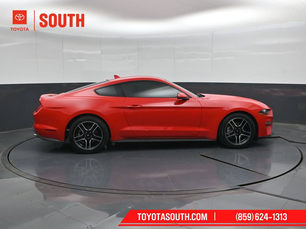 Used 2022 Ford Mustang Premium RWD image 3
