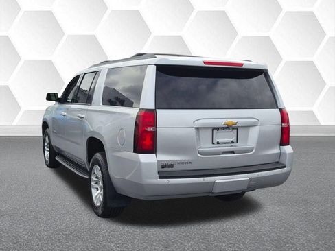 Used 2017 Chevrolet Suburban LT AWD/4WD image 5