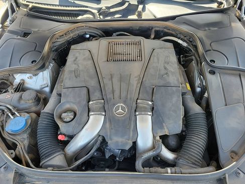 Used 2015 Mercedes-Benz S 550 Sedan image 16