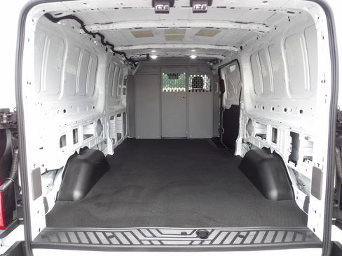 Used 2023 Ford Transit 350 Low Roof AWD image 41