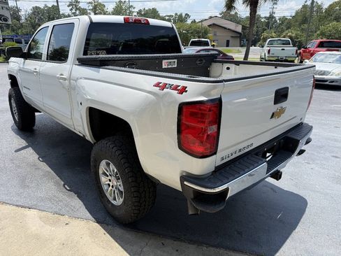 Used 2018 Chevrolet Silverado 1500 LT w/ All Star Edition AWD/4WD image 4