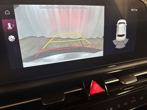 Certified 2025 Kia Niro EX Touring image 22