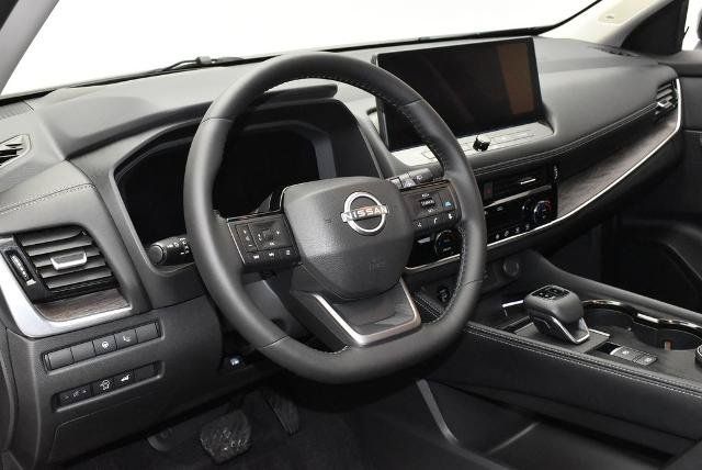 Certified 2026 Nissan Rogue Platinum w/ Platinum Premium Package AWD/4WD image 16