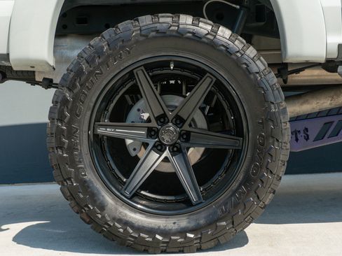 Used 2020 Ford F150 Lariat w/ Equipment Group 502A Luxury image 36