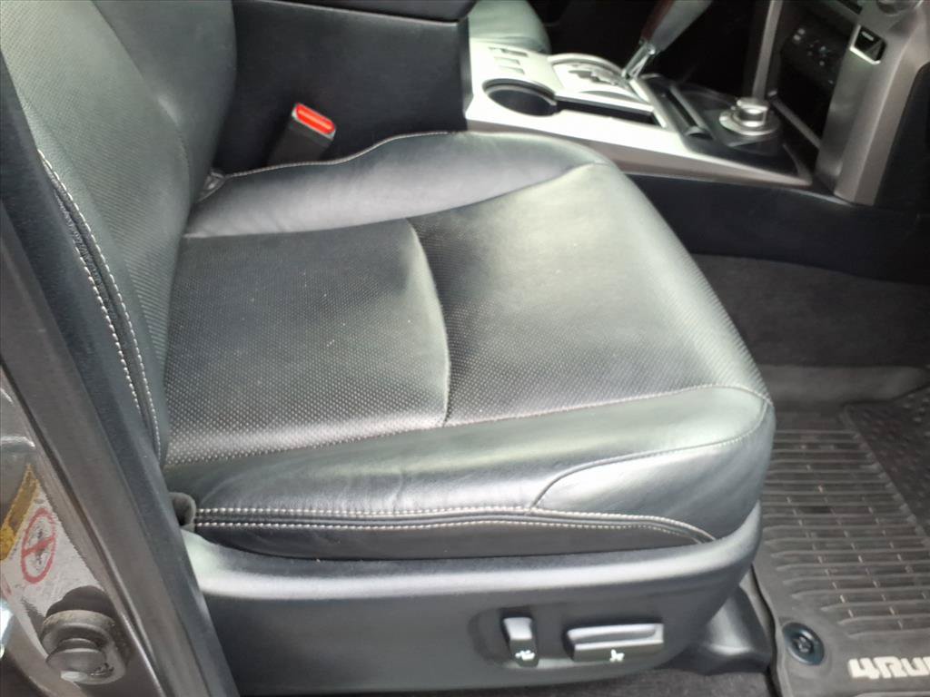 Used 2019 Toyota 4Runner Limited AWD/4WD image 18
