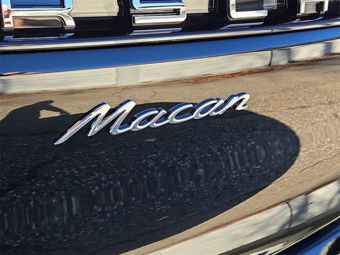New 2026 Porsche Macan image 10
