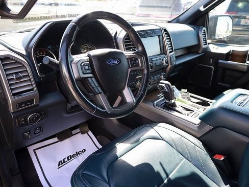 Used 2018 Ford F150 Limited image 12