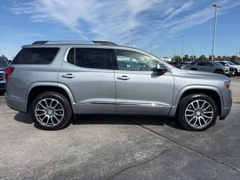 Certified 2023 GMC Acadia Denali w/ Denali Ultimate Package AWD/4WD image 4