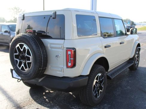 New 2026 Ford Bronco Outer Banks AWD/4WD image 5