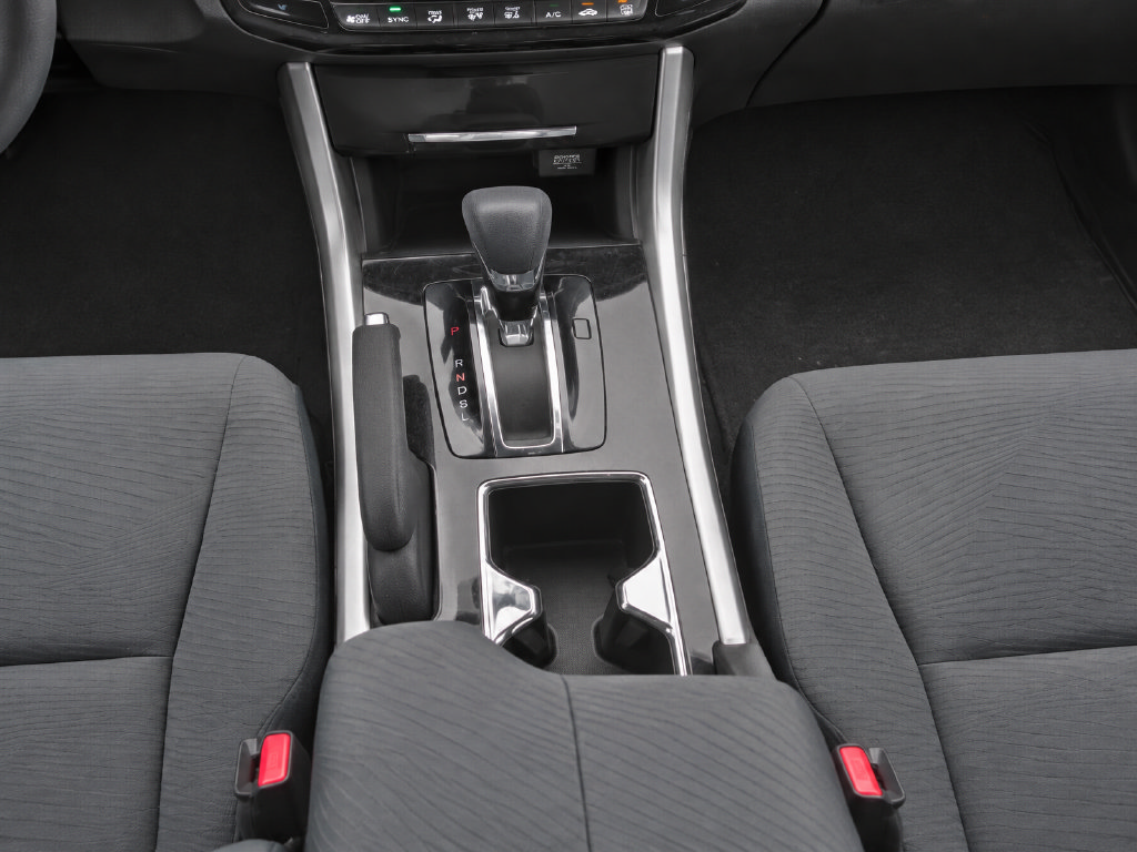 Used 2017 Honda Accord LX image 12