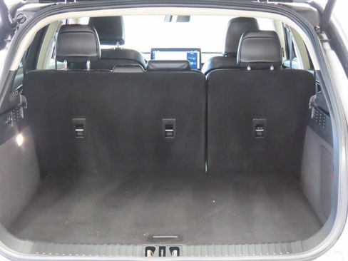 Used 2022 Lincoln Nautilus FWD w/ Premium Package image 17