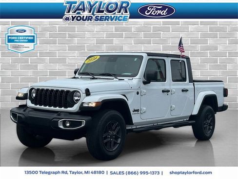 Used 2024 Jeep Gladiator Sport image 1