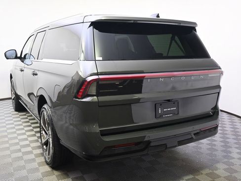 New 2026 Lincoln Navigator L Black Label image 4