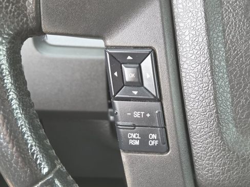 Used 2014 Ford F150 XLT w/ Equipment Group 302A Luxury AWD/4WD image 18