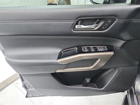 Used 2023 Nissan Pathfinder Platinum w/ Lighting Package (N93) image 41