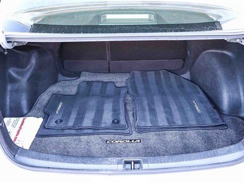 Used 2024 Toyota Corolla SE image 13