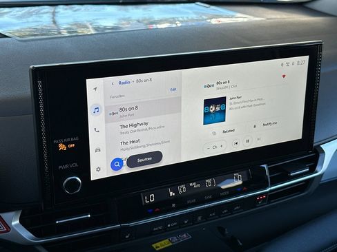 New 2026 Toyota Sienna XLE image 18