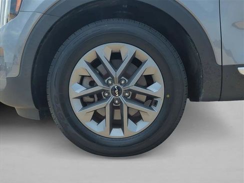 Used 2023 Kia Telluride LX FWD image 23