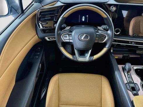 Certified 2025 Lexus RX 350 Premium w/ Accessory Package FWD image 10