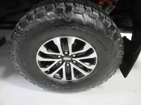 Used 2019 Ford F150 Raptor w/ Equipment Group 802A Luxury image 12