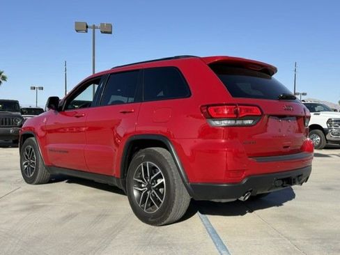 Used 2021 Jeep Grand Cherokee Trailhawk AWD/4WD image 3