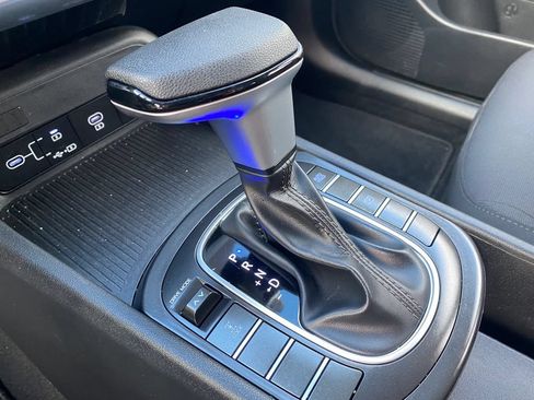 Certified 2024 Hyundai Kona SE AWD/4WD image 17