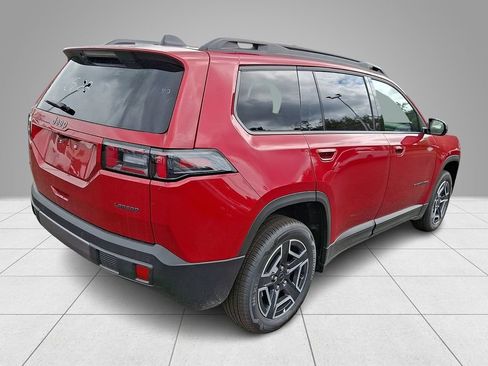 New 2026 Jeep Cherokee Laredo AWD/4WD image 4
