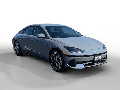 Certified 2024 Hyundai Ioniq 6 SEL RWD image 7