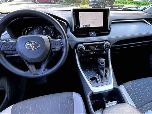 New 2025 Toyota RAV4 XLE image 5