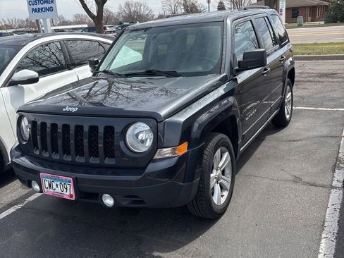 Used 2016 Jeep Patriot Latitude image 1