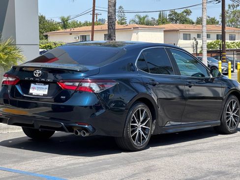 Used 2021 Toyota Camry SE FWD image 5