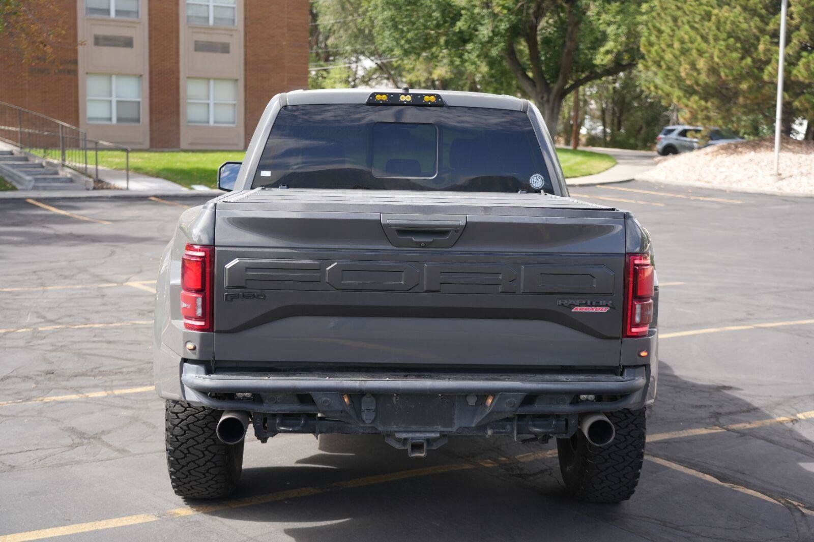 Used 2018 Ford F150 Raptor w/ Equipment Group 802A Luxury AWD/4WD image 4
