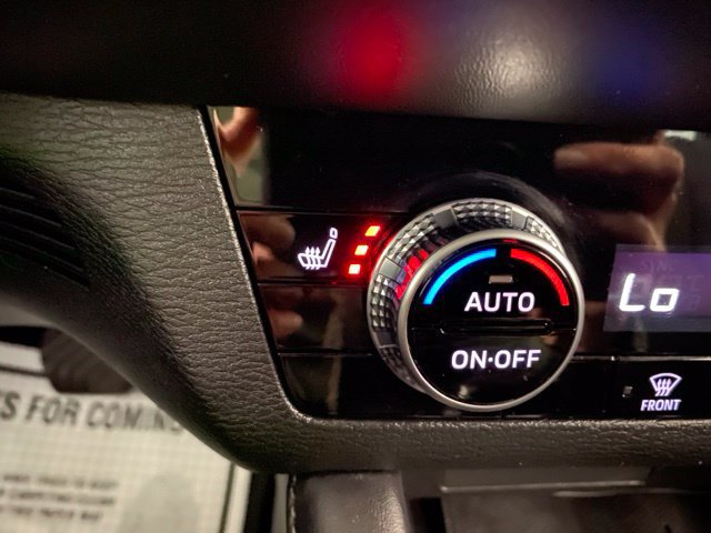 Used 2023 Mitsubishi Outlander SE AWD/4WD image 22