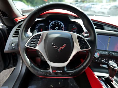 Used 2015 Chevrolet Corvette Z06 w/ Z07 Performance Package image 19