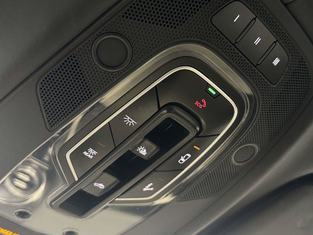 Used 2020 Bentley Bentayga AWD/4WD image 48