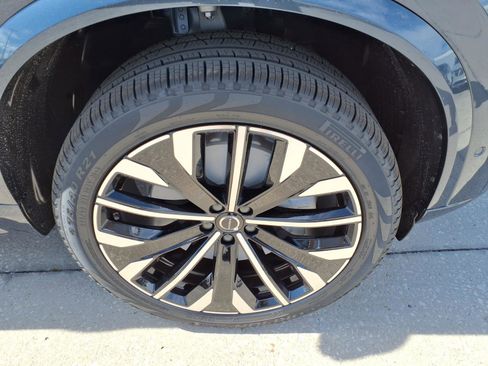 New 2026 Volvo XC90 B6 Ultra w/ Lounge Package AWD/4WD image 9