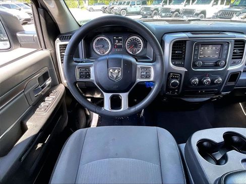 Used 2024 RAM 1500 Classic SLT AWD/4WD image 16