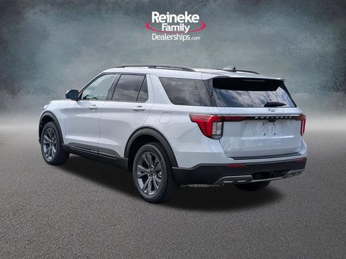 New 2026 Ford Explorer Active AWD/4WD image 8